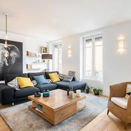 Apartmán Le Duplex - Amazing Flat Overlooking The Rooftops Of